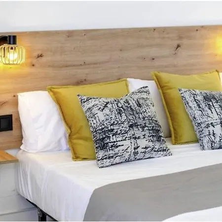 Apartment Hermoso Con Piscina A Metros Del Mar Benalmadena