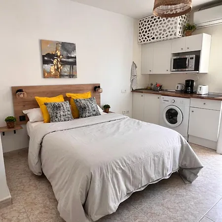 Hermoso Con Piscina A Metros Del Mar Benalmadena